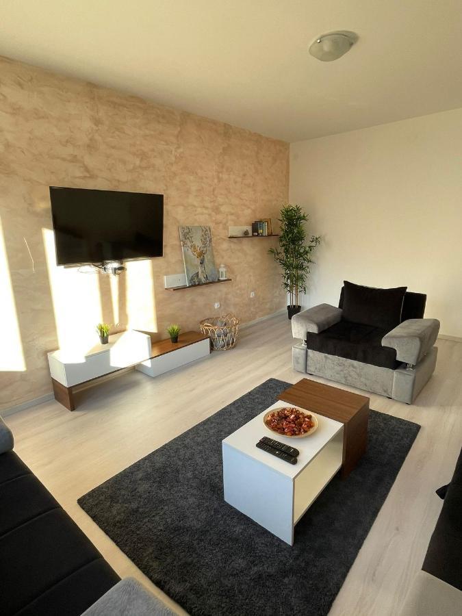 Apartment 51 - Bright, Spacious, Lux 1 Bedroom In The City Center - Stari Grad Belgrado Exterior foto